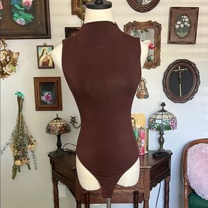 JLUXLABEL Chocolate High-Neck Bodysuit